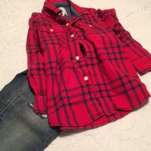 Boys shirt in good condition.